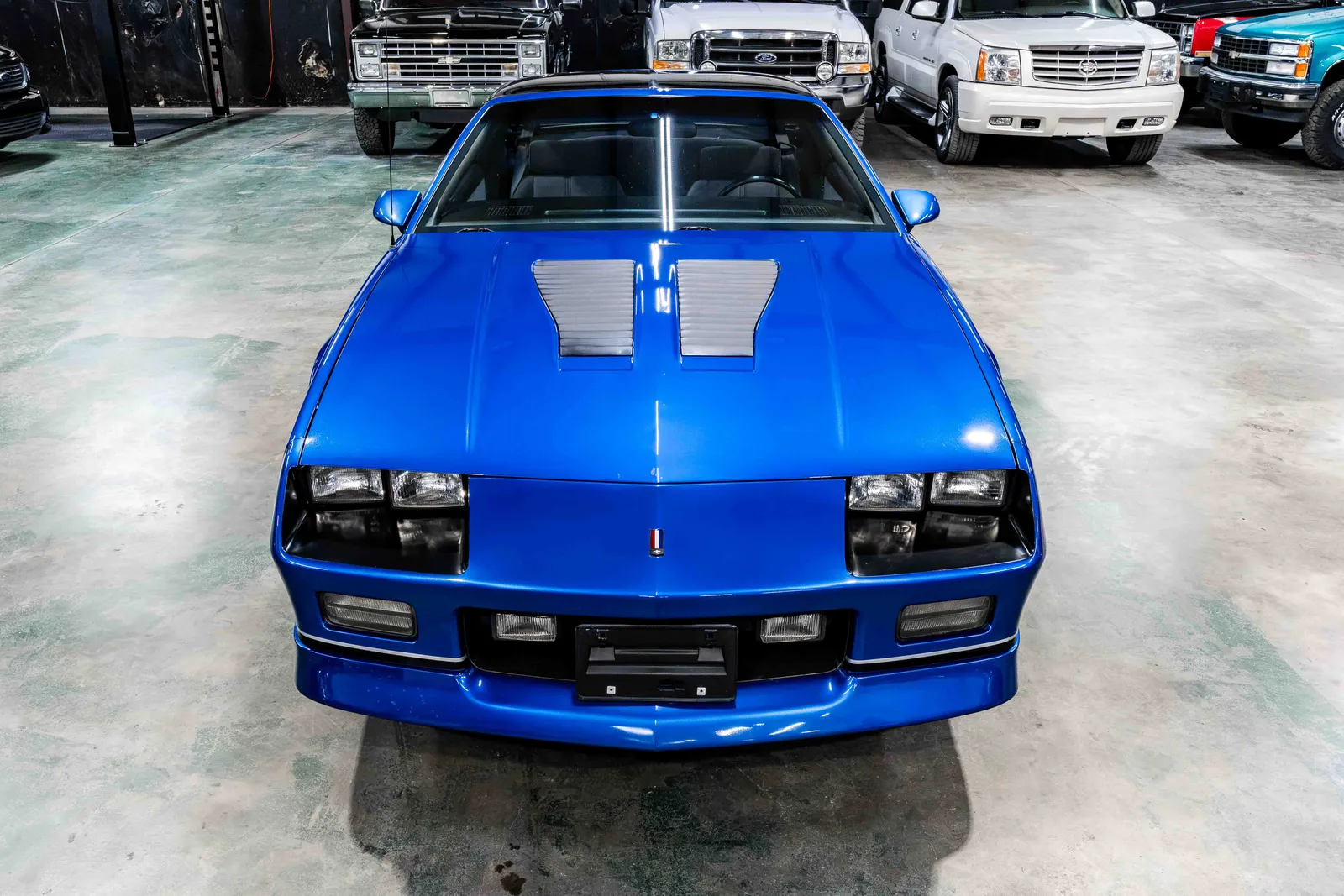 1986-Chevrolet-Camaro-Bright Blue Metallic-149653--40.jpg